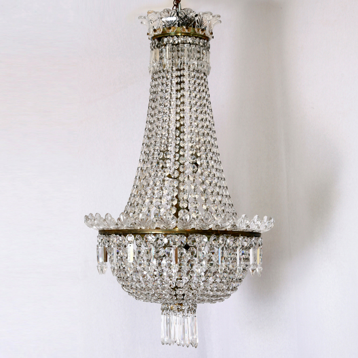 バカラクリスタル9灯シャンデリア<br />
1900年代　フランス　クリスタルガラス