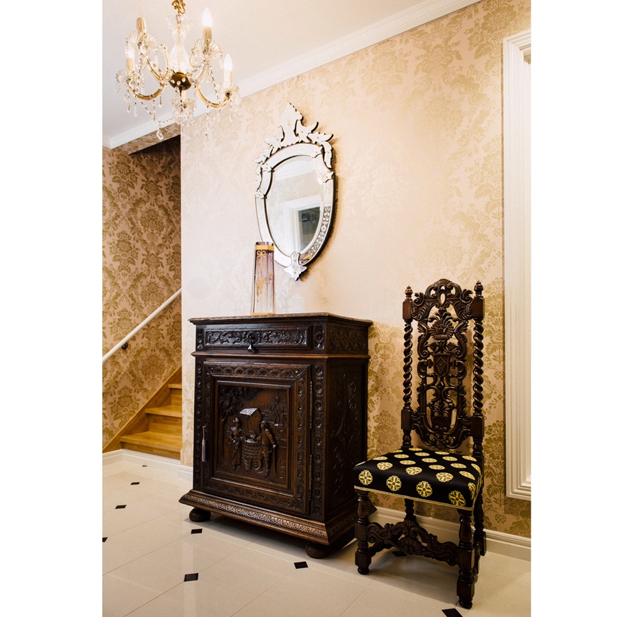 ルイ15世様式　ブロンズ象嵌コモード