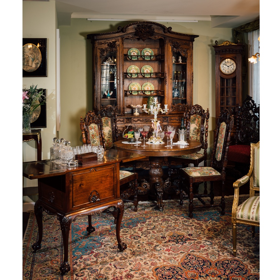 ルイ15世様式　ブロンズ象嵌コモード