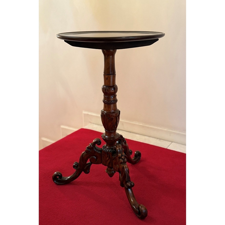 ルイ15世様式　ブロンズ象嵌コモード