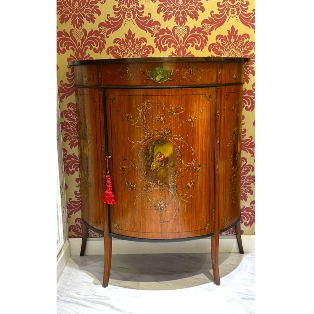 ルイ15世様式　ブロンズ象嵌コモード