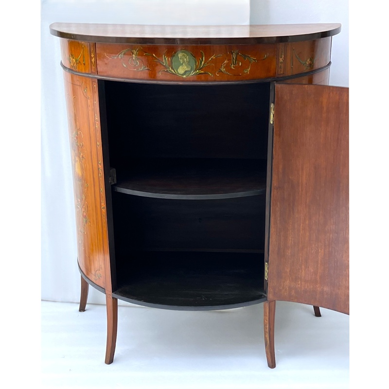 ルイ15世様式　ブロンズ象嵌コモード