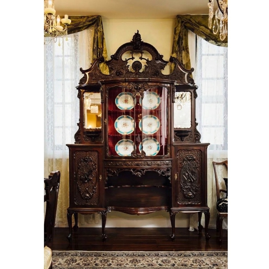 ヴィクトリアン メープル <br />
透かし彫刻 ディスプレーキャビネット<br />
1880年代　英国　マホガニー